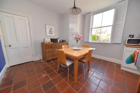 kitchen1.JPG