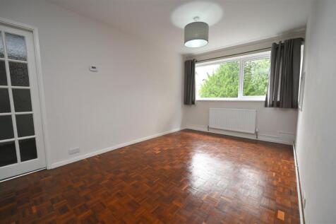 dining area..JPG
