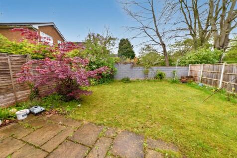 garden1dp.JPG