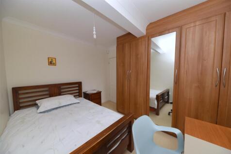 bed 3.JPG