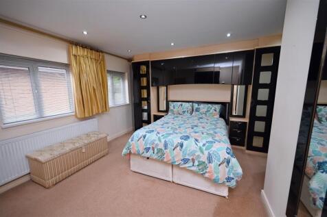 bed 4.JPG