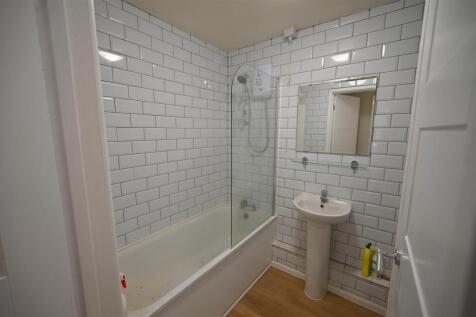 bathroom1.jpg