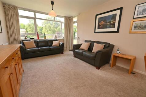 living room4.JPG