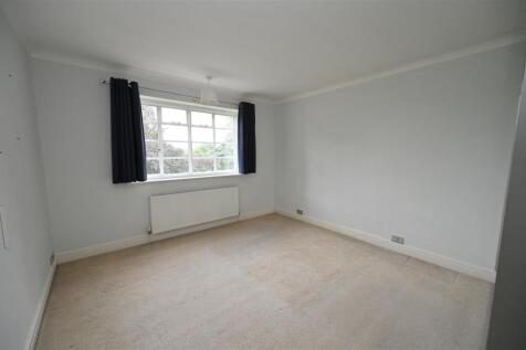 bedroom1.1.JPG