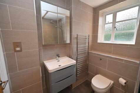 shower room2.JPG