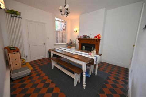 dining room1.JPG