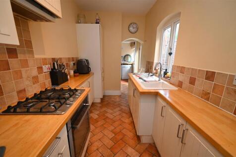 kitchen2.JPG