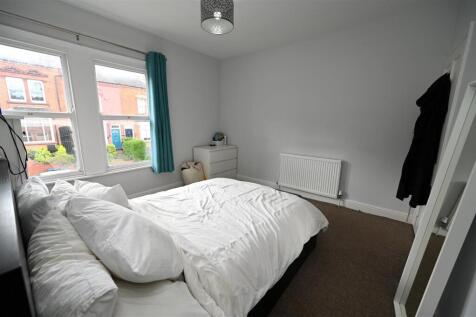 bedroom1.3.JPG