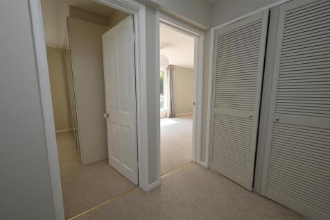 inner hall.JPG
