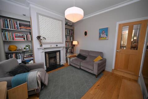 sitting room.JPG