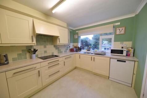 kitchen2.JPG