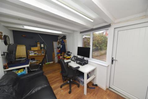office2.JPG