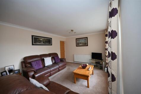 lounge 2 to use.JPG