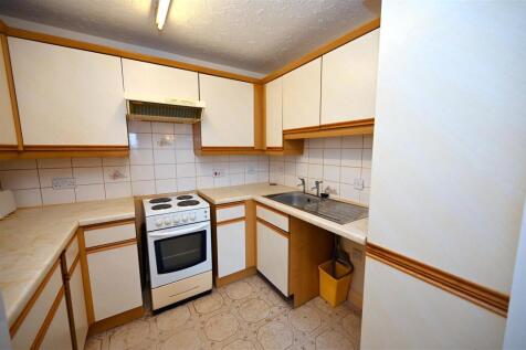 kitchen 1.JPG