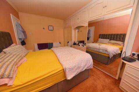 bed1.4.JPG