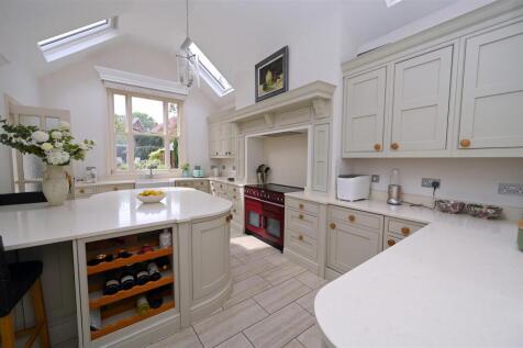 kitchen 3.JPG
