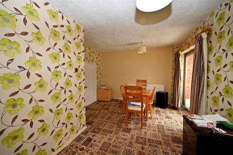 Dining Room 3.JPG