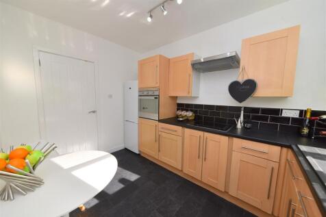 kitchen2.JPG