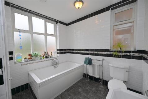 BATH.JPG