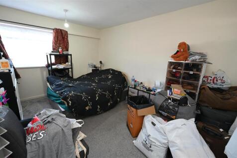 bedroom1.2.JPG