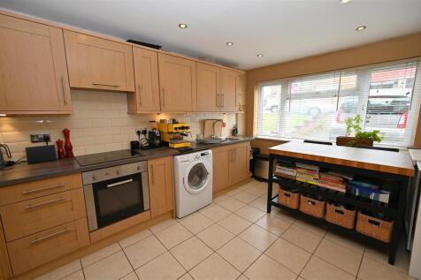 kitchen1.JPG