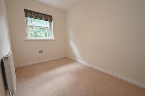 bedroom4.JPG