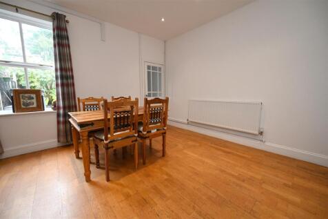 dining room.1.JPG
