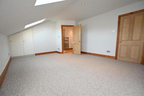 bedroom4.JPG