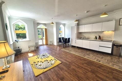 Open plan lounge