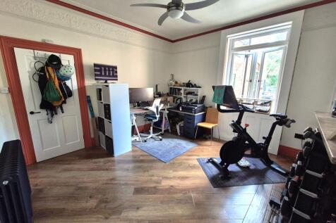 Middle Reception room