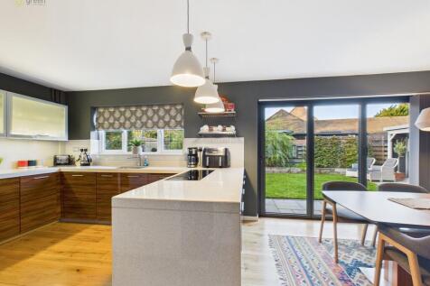 CAM03830G0-PR0240...