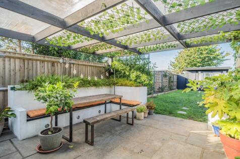 1360772-15-68da52...