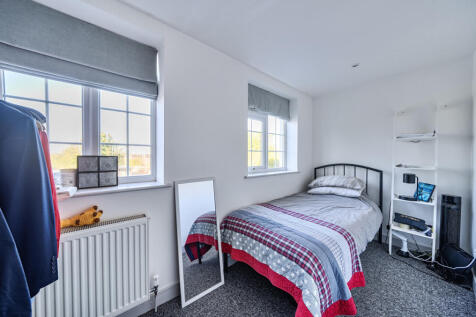 1360772-6-68da512...