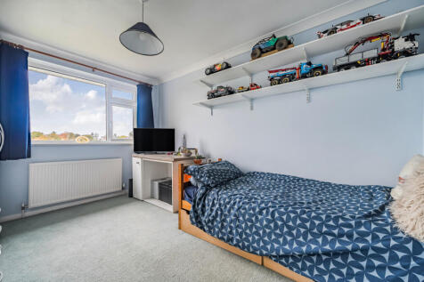 1370287-15-68f600...