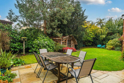 1370287-4-68f5ff0...