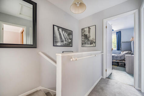 1370287-17-68f600...