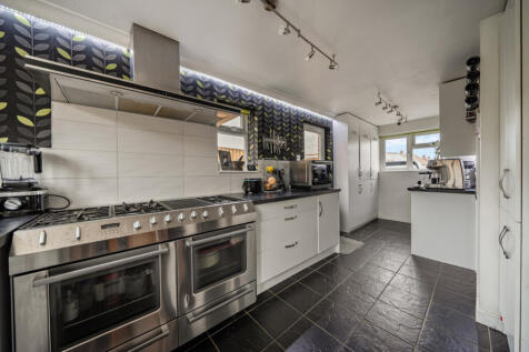 1368866-9-690898c...