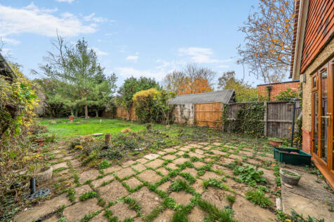 1375875-8-690b6ae...