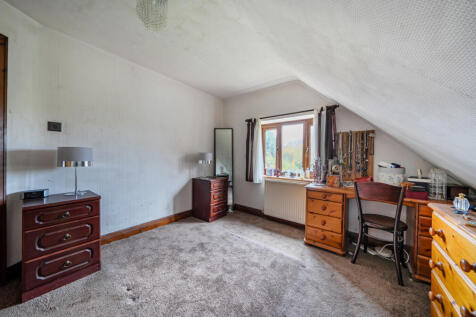 1375875-18-690b6b...