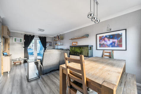 1382443-4-691eea5...