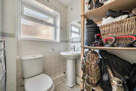 1382443-9-691eea7...