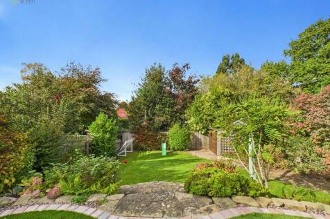 CAM03830G0-PR0228...