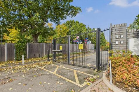 CAM03830G0-PR0232...