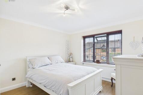 CAM03830G0-PR0230...