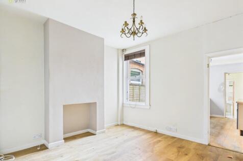 CAM03830G0-PR0173...