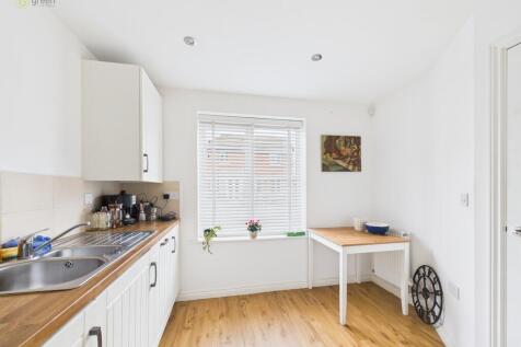 CAM04914G0-PR0295...