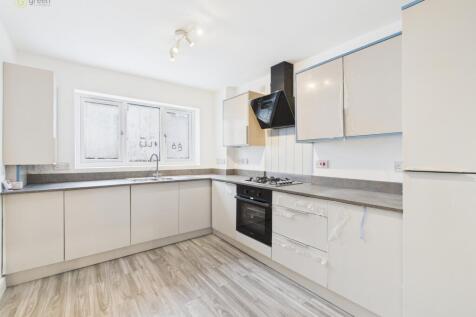 cam01698g0pr0122still010