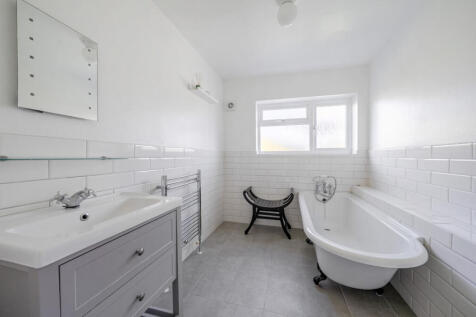 1362964-11-68e3bb...