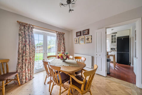 1373688-7-6902585...