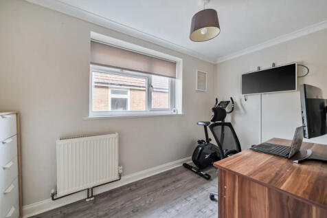 1361900-13-6908d2...